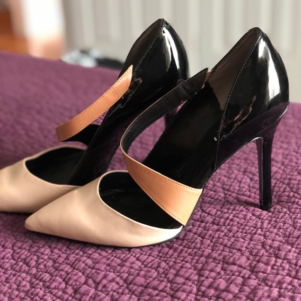 Guess shoes. Size 10